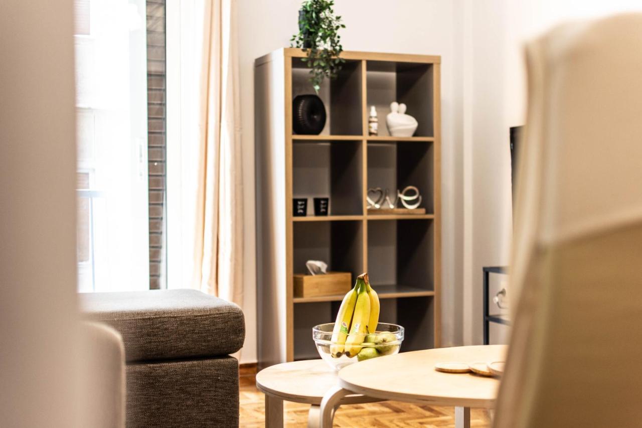 Aris Neos Kosmos Apartment Athena Bagian luar foto